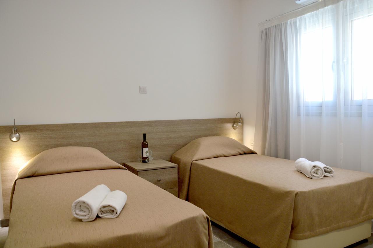 Topikos Apartments Айя-Напа Экстерьер фото